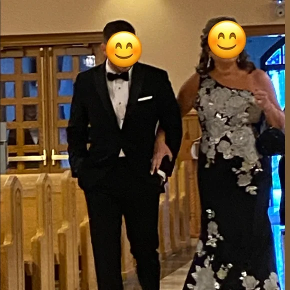 Black Jovani one shoulder MOB Gown - Picture 4 of 5